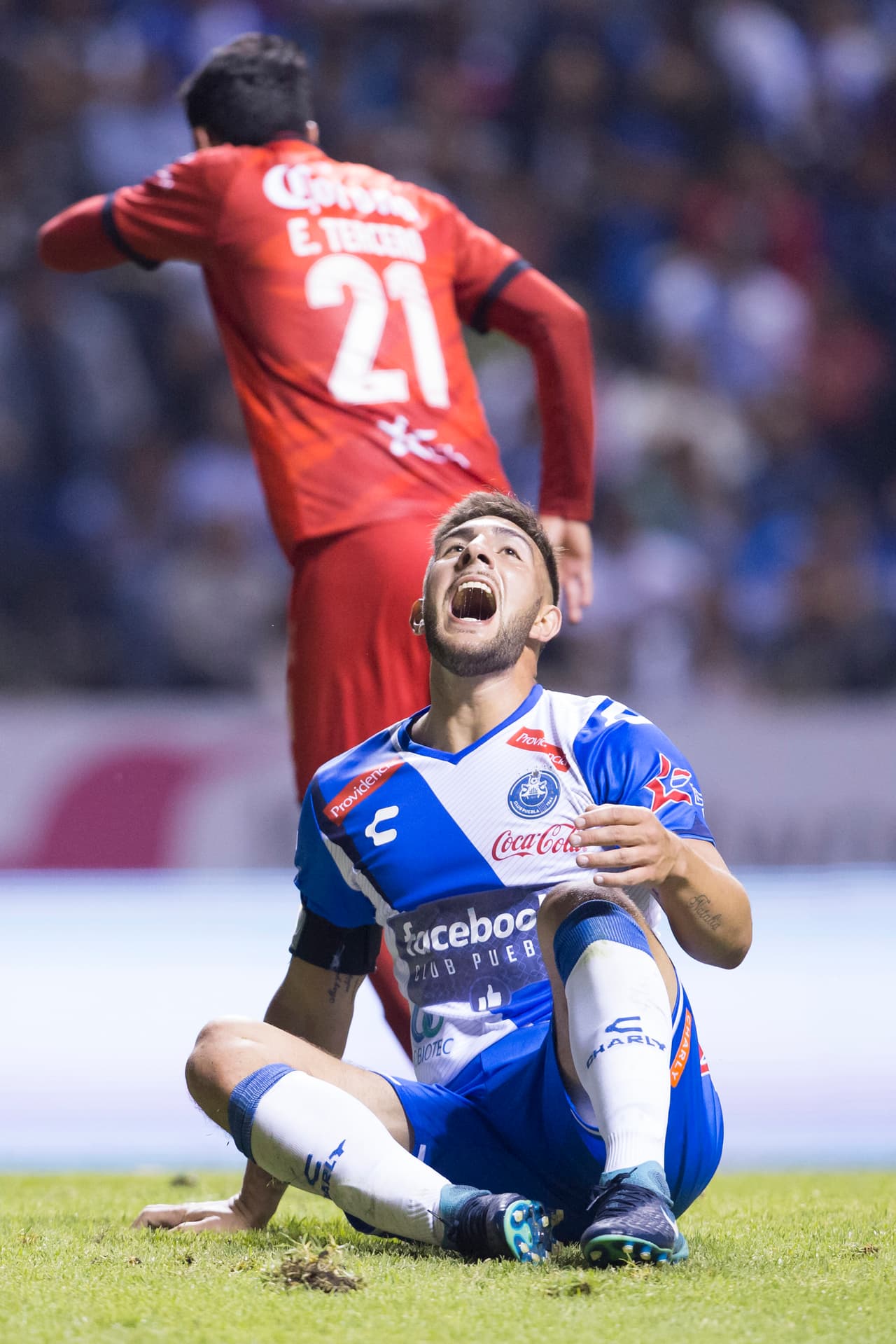 Partido cerrado, con pocas llegadas pero que Lobos logró controlar de principio a fin.