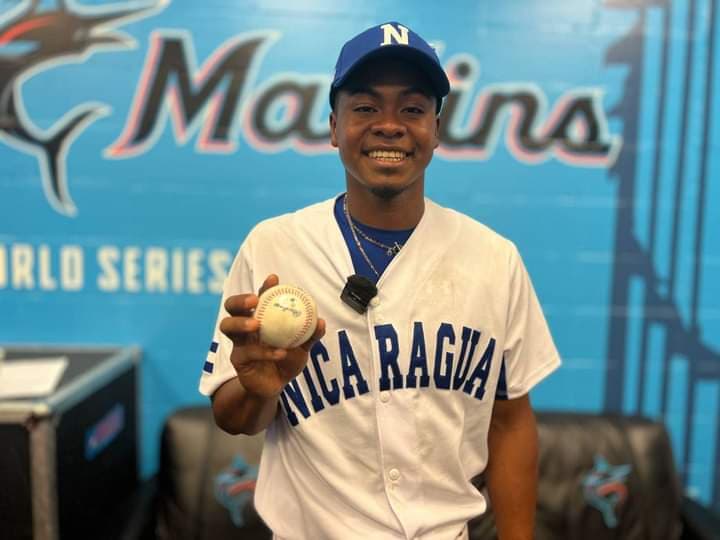 Pitcher nicaragüense necesitó un inning para ser fichado por Detroit
