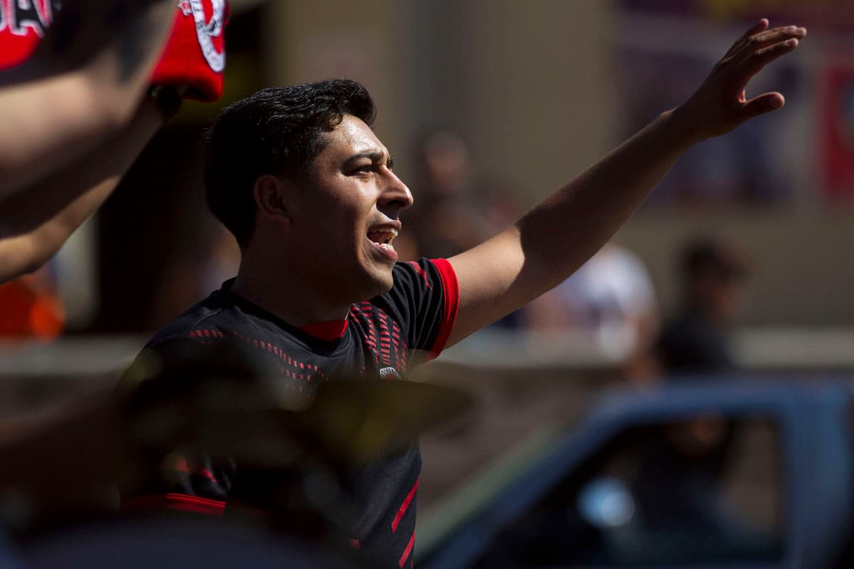 Fanáticos de Xolos de Tijuana en las afueras del Estadio Caliente, previo al juego contra León por la jornada 3 del Apertura 2018.
