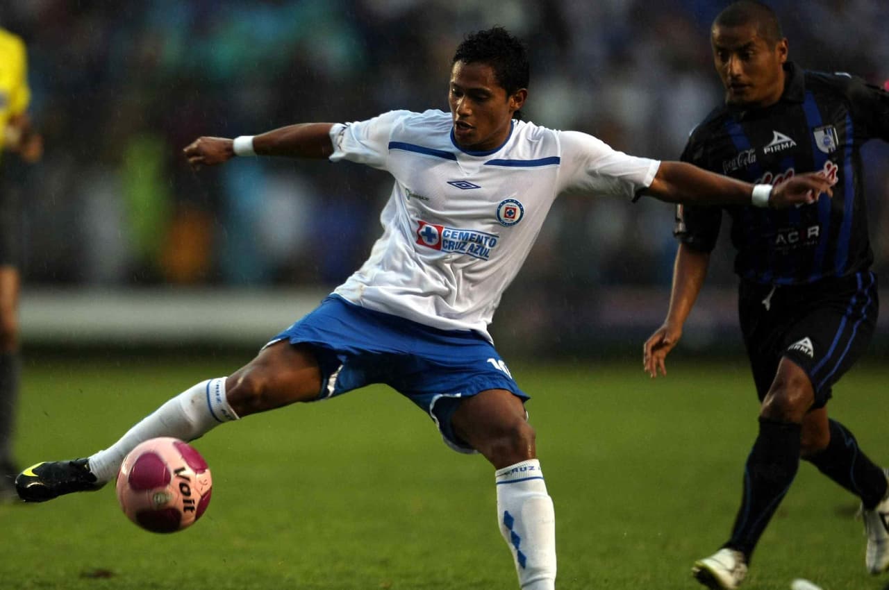 Ramón 'El Príncipe' Núñez la rompió con el Puebla de 'Chelís' en el primer semestre del 2009 (llegaron a semifinales). Era propiedad del Olimpia de Honduras, que lo vendió al Cruz Azul, donde no despuntó en el segundo semestre de aquel año y regresó a su país.