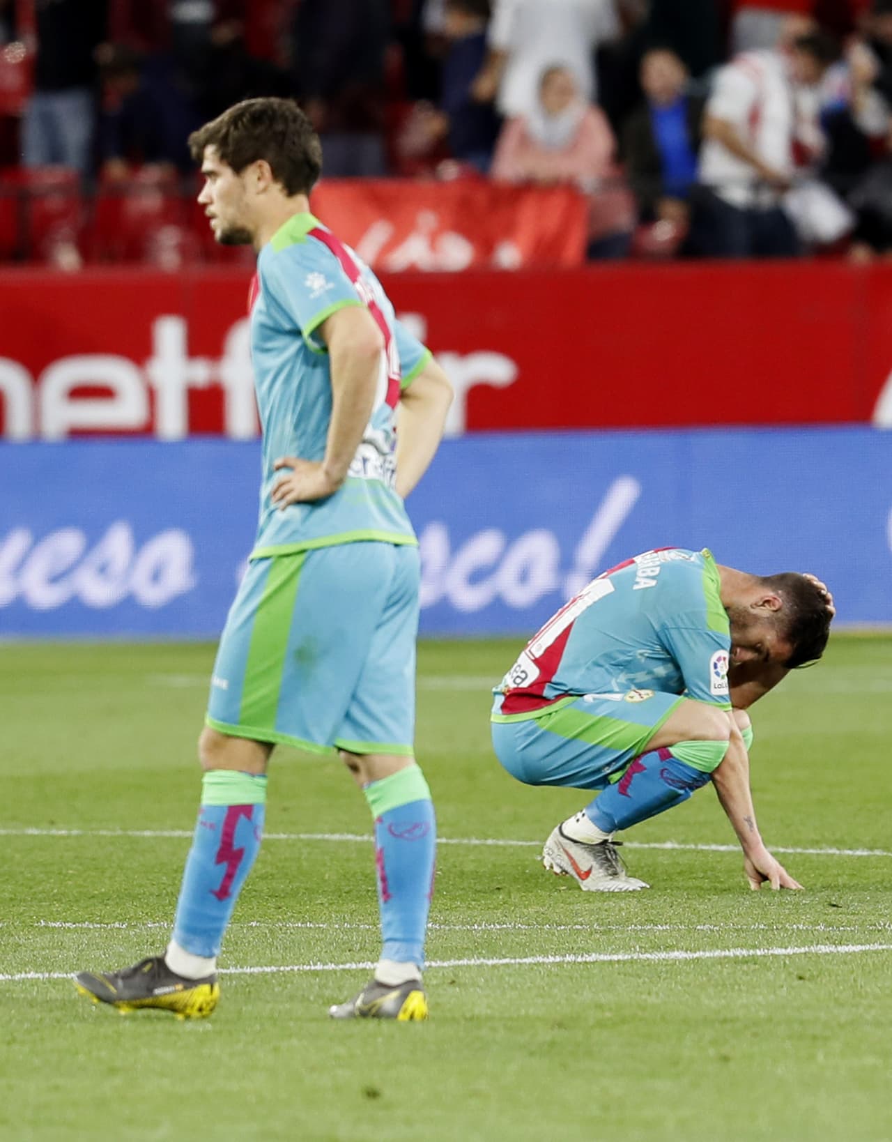 Sevilla goleó 5-0 a Rayo Vallecano en la Jornada 34 de la Liga de España y se acerca a la Champions League, con cinco tantos en el segundo tiempo que resignan al descenso cada vez más a su rival de turno.