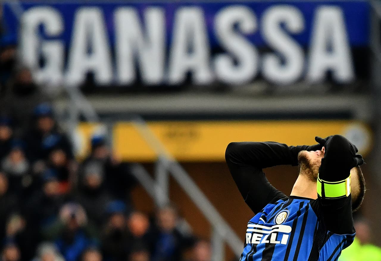 Inter cayó 1-3 en su propia casa contra Udinese y le dejó servida la oportunidad al Nápoles y a Juventus para que le arrebaten el liderato. Sorpresa en Italia.
