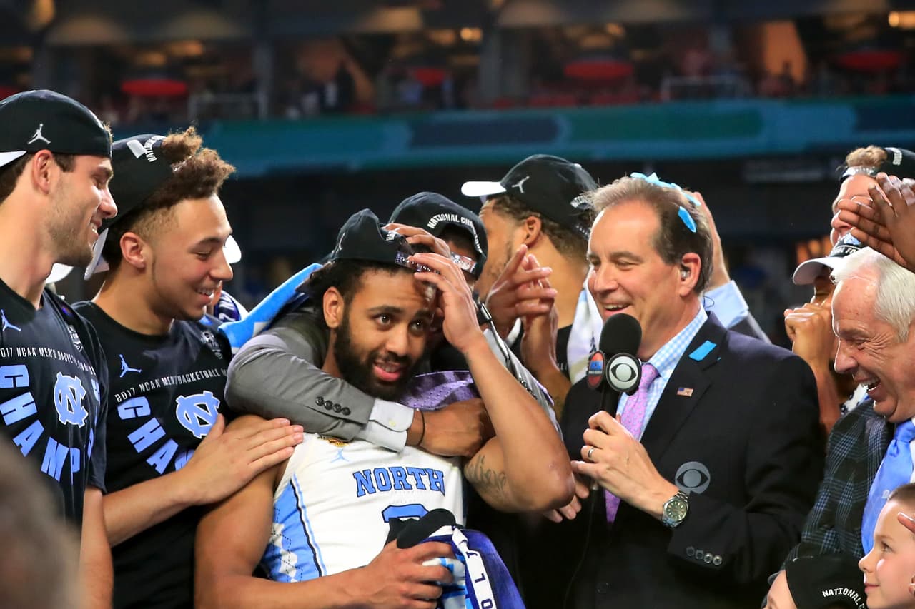 Joel Berry fue el más felicitado y buscado por los medios tras convertirse en el Jugador Más Sobresaliente de la final, una actuación memorable en el partido indicado.