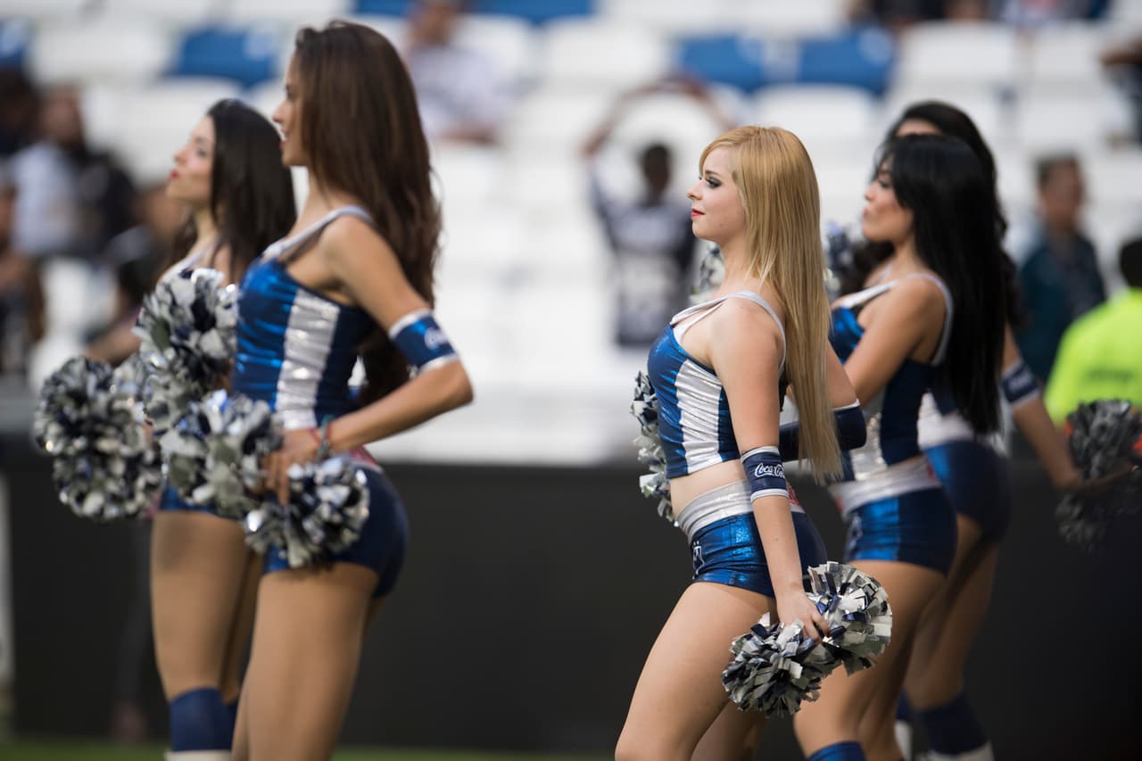 Se juega la jornada 11 del Clausura 2017 y la belleza en los estadios no se hizo esperar.