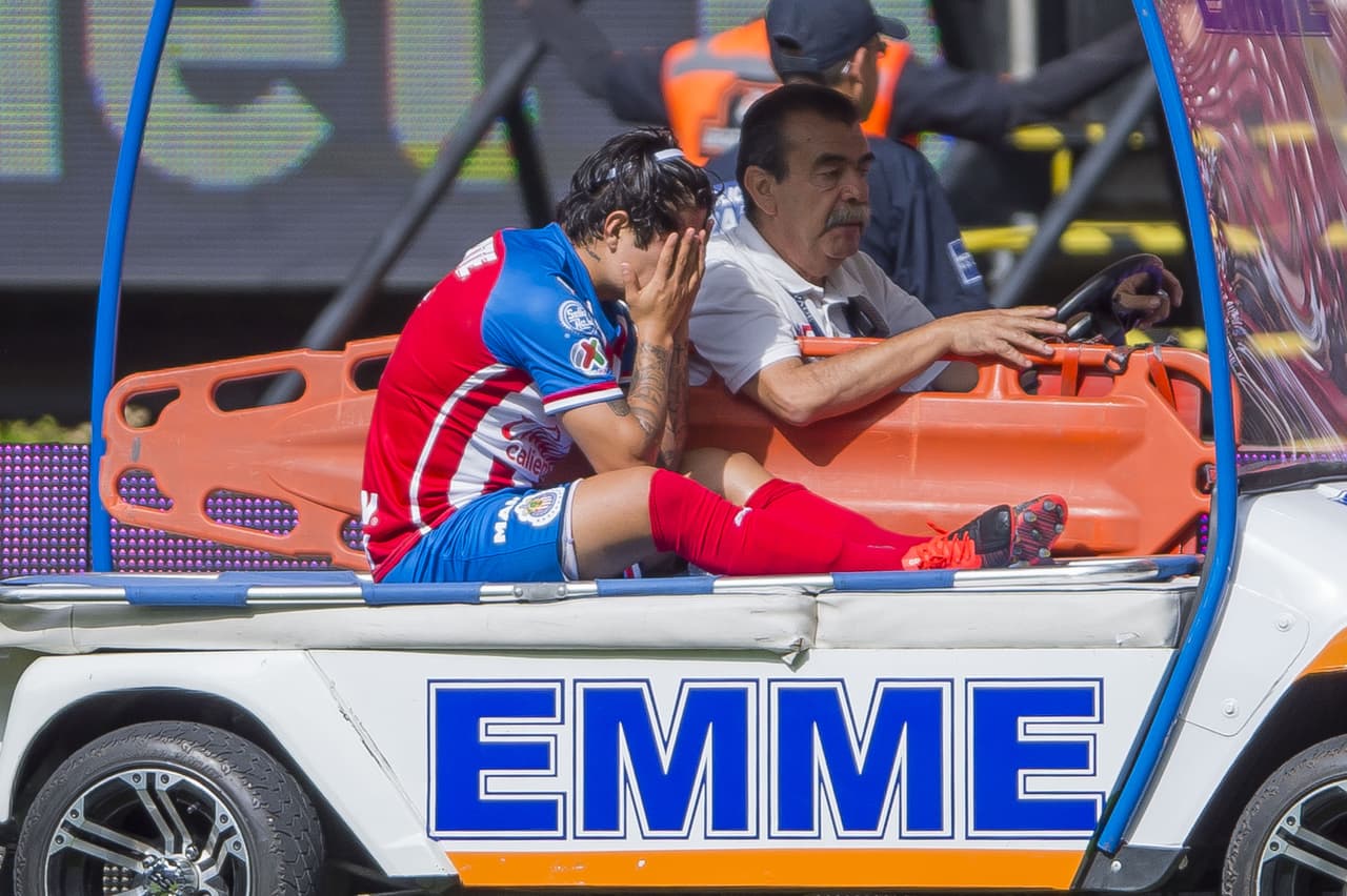 ¡Mal y de malas! Chivas pierde a Michael Pérez y ‘Chofis’