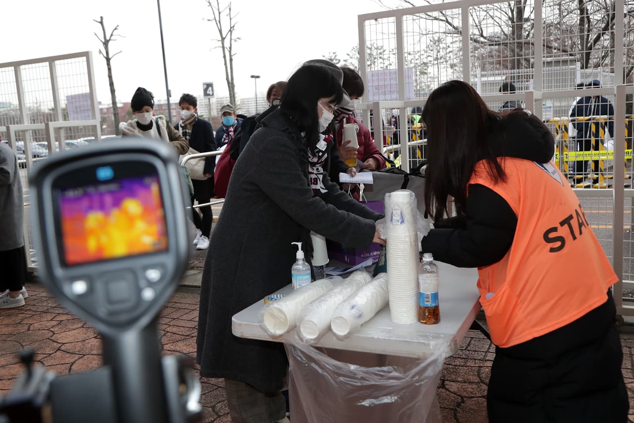 Gobierno japonés pide aplazar los actos deportivos por coronavirus