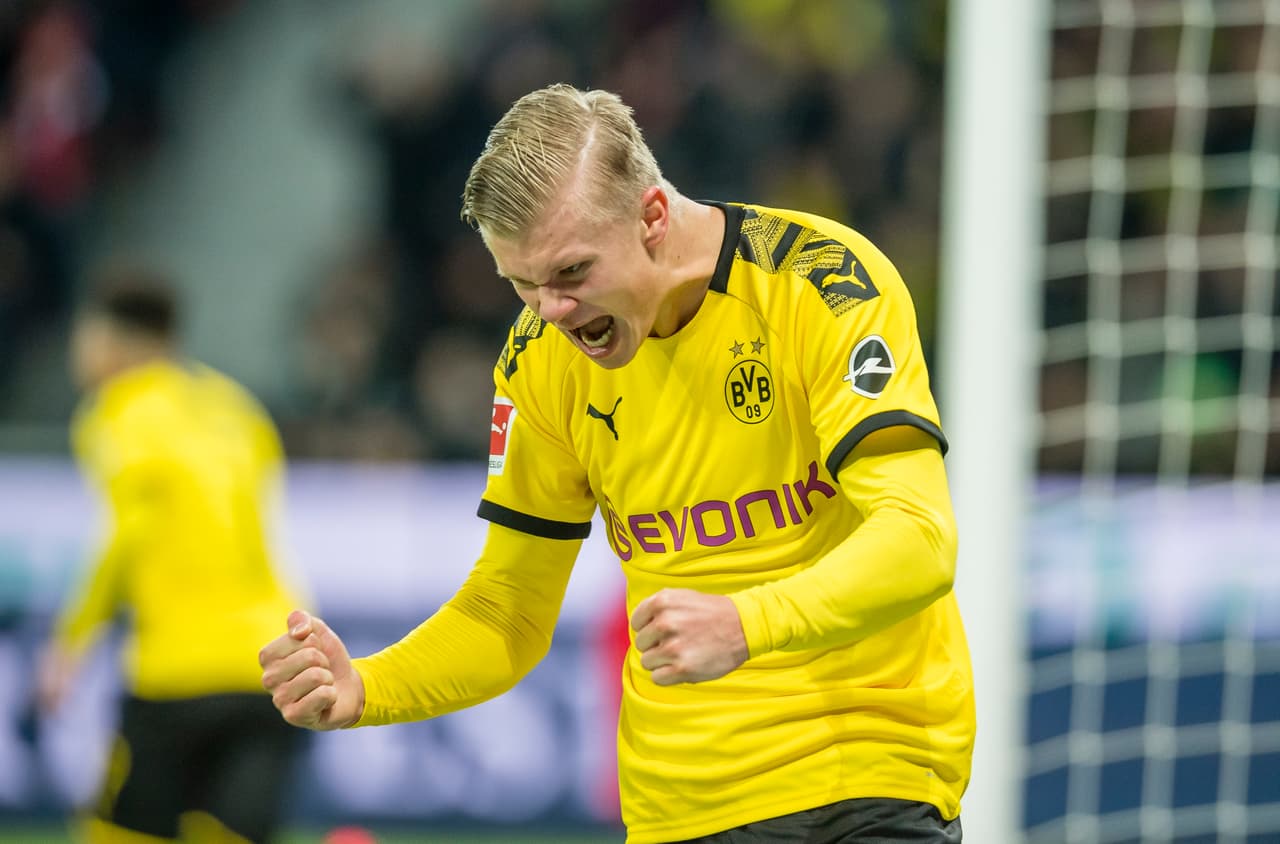 Haaland cuenta con el cuarto sueldo más importante del BVB, pues su contrato de cinco años viene con un salario de 8 millones de euros por año, ¡a sus 20 años!.