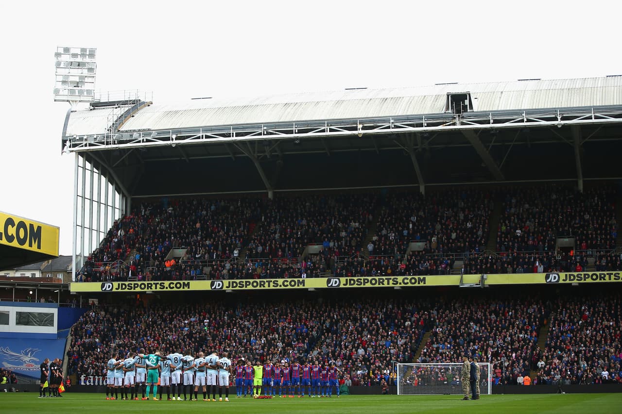 Las graderías estaban colmadas en el Selhurst Park para vivir este pequeño clásico de Londres, protaginizado desde el fondo de la clasificación de la Premier League.