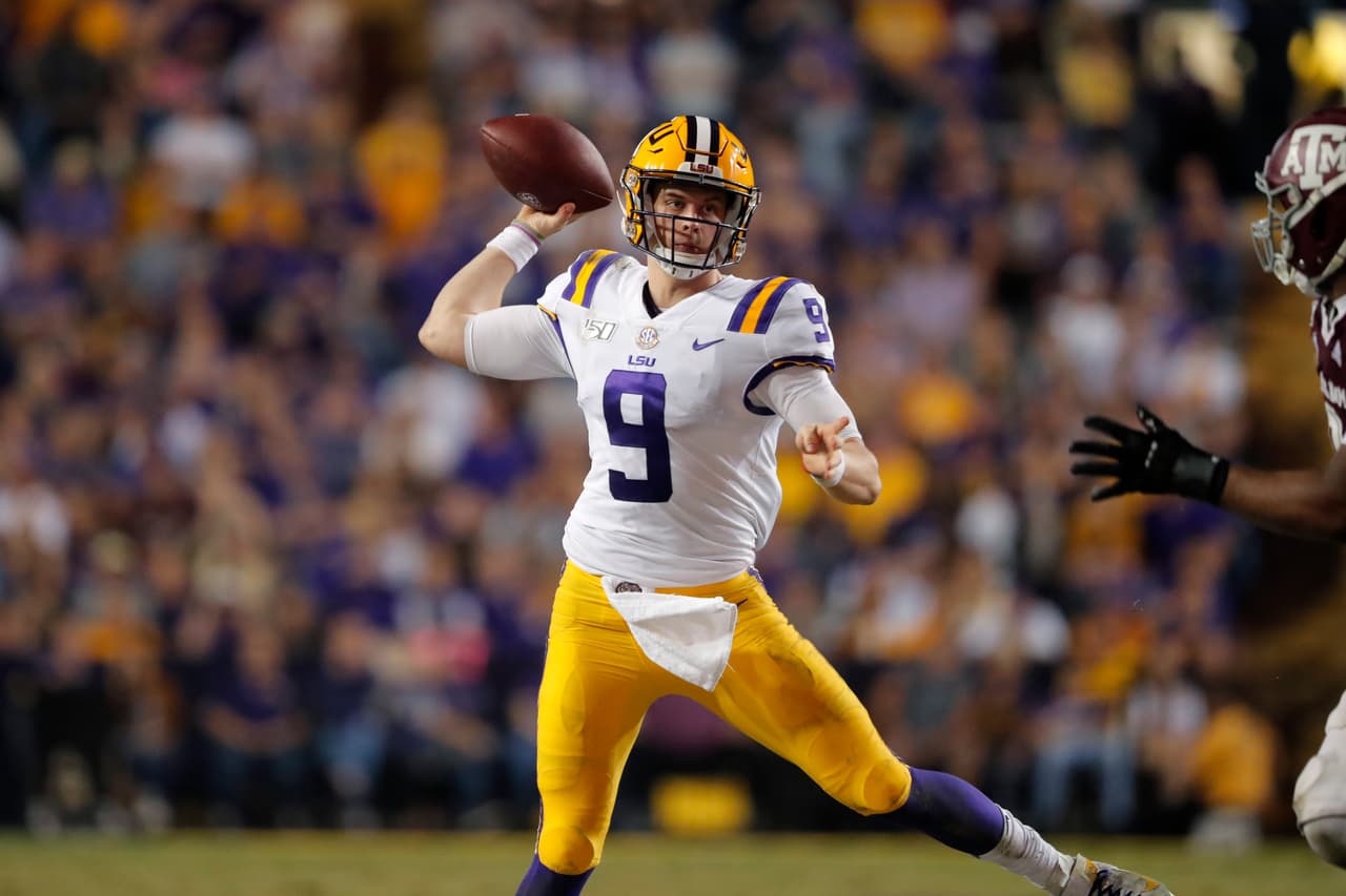 <b>El talento no siempre alcanza</b>
<br>- Burrow mostró grandes cualidades durante su etapa colegial:
<br>- Gran lectura de juego, movilidad, precisión, fuerza, potencia e inteligencia, esas son algunas de sus características más sobresalientes, pero no todo queda ahí.
<br>- Como ya lo vimos en estee listado, varios jugadores poseían grandes cualidades atléticas, pero por los equipos a los que llegaron, su mentalidad o lesiones, sus carreras tomaron un rumbo distinto del esperado.