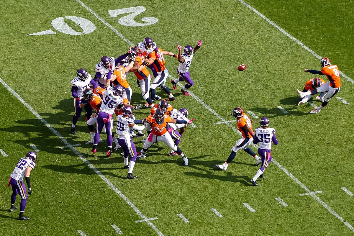 McManus convirtió 10 de 11 goles de campo y todos sus cinco puntos extra.