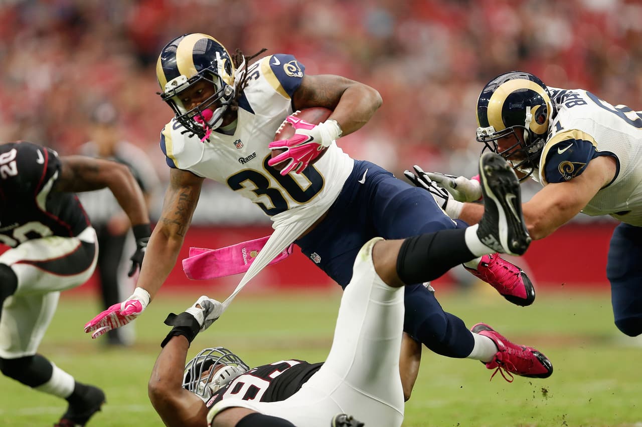 Gurley, selección global 10 del Draft 2015 egresado de Georgia, lidera el promedio de la NFL con 144.3 yardas por tierra por juego.