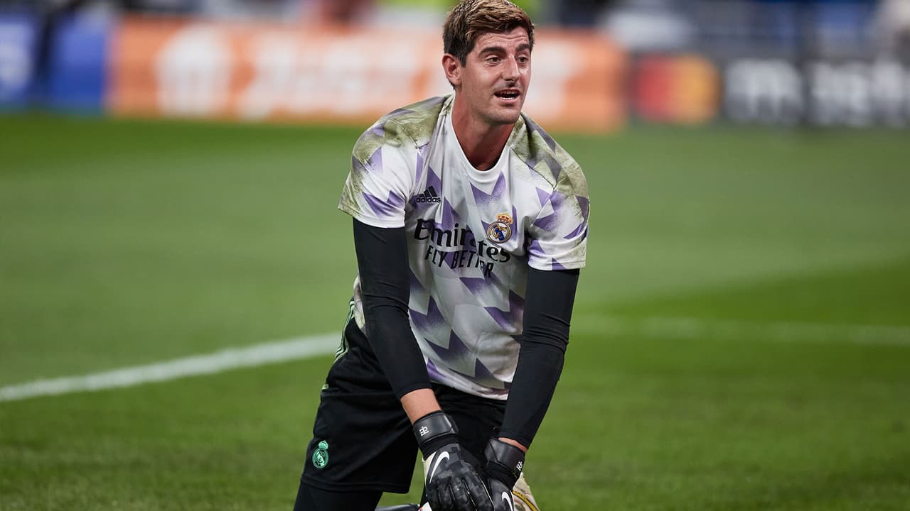 Courtois reaparece en el campo con el Real Madrid previo al Clásico