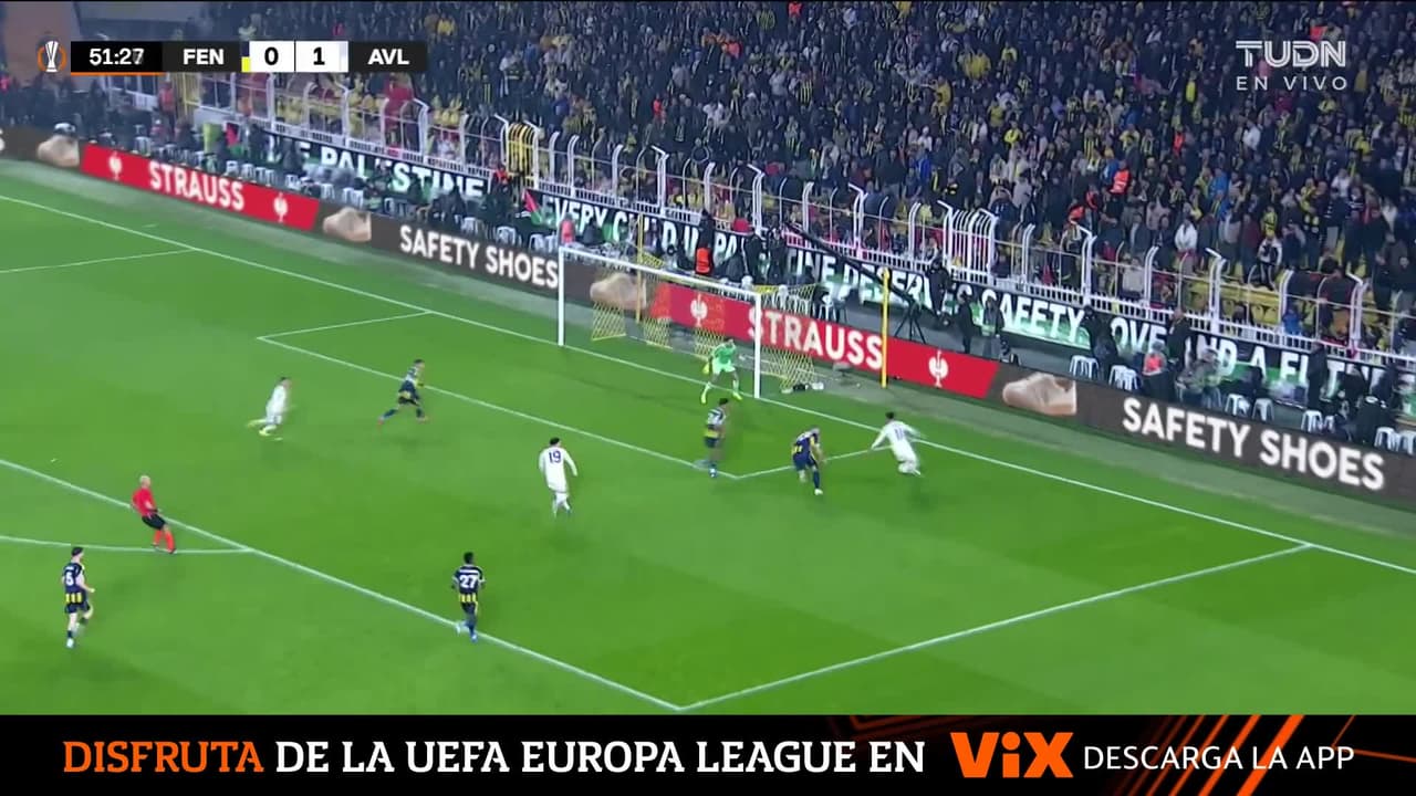 Nos ponemos de pie ante la tremenda barrida de Milan Škriniar para salvar al Fenerbahçe del segundo