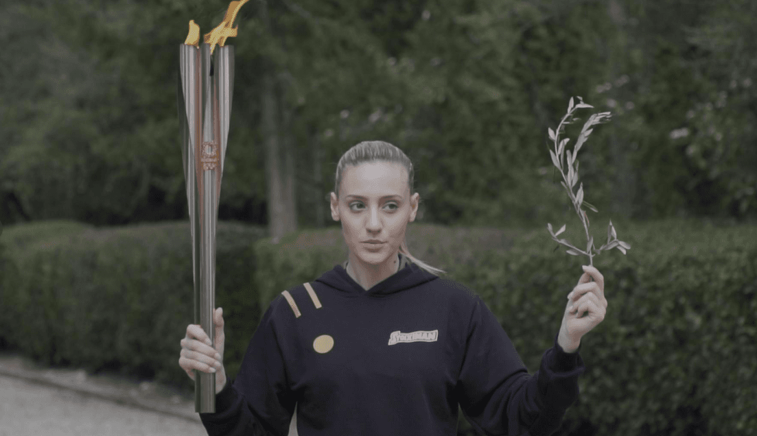 La antorcha olímpica se encendió y será entregada a los organizadores de los Juegos Olímpicos de Tokio 2020 en Atenas el 19 de marzo. El evento lució vacío por medidas sanitarias debido al coronavirus.