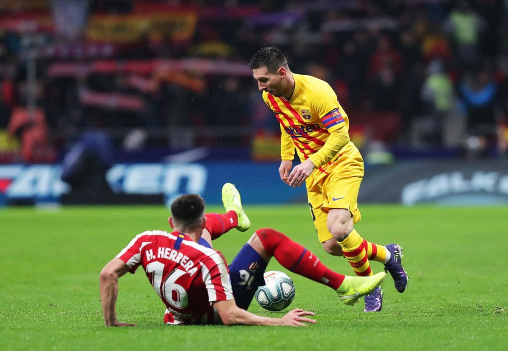 Messi frotó la lámpara y le dio el triunfo al Barcelona al final del partido con un gol de fuera del área.
