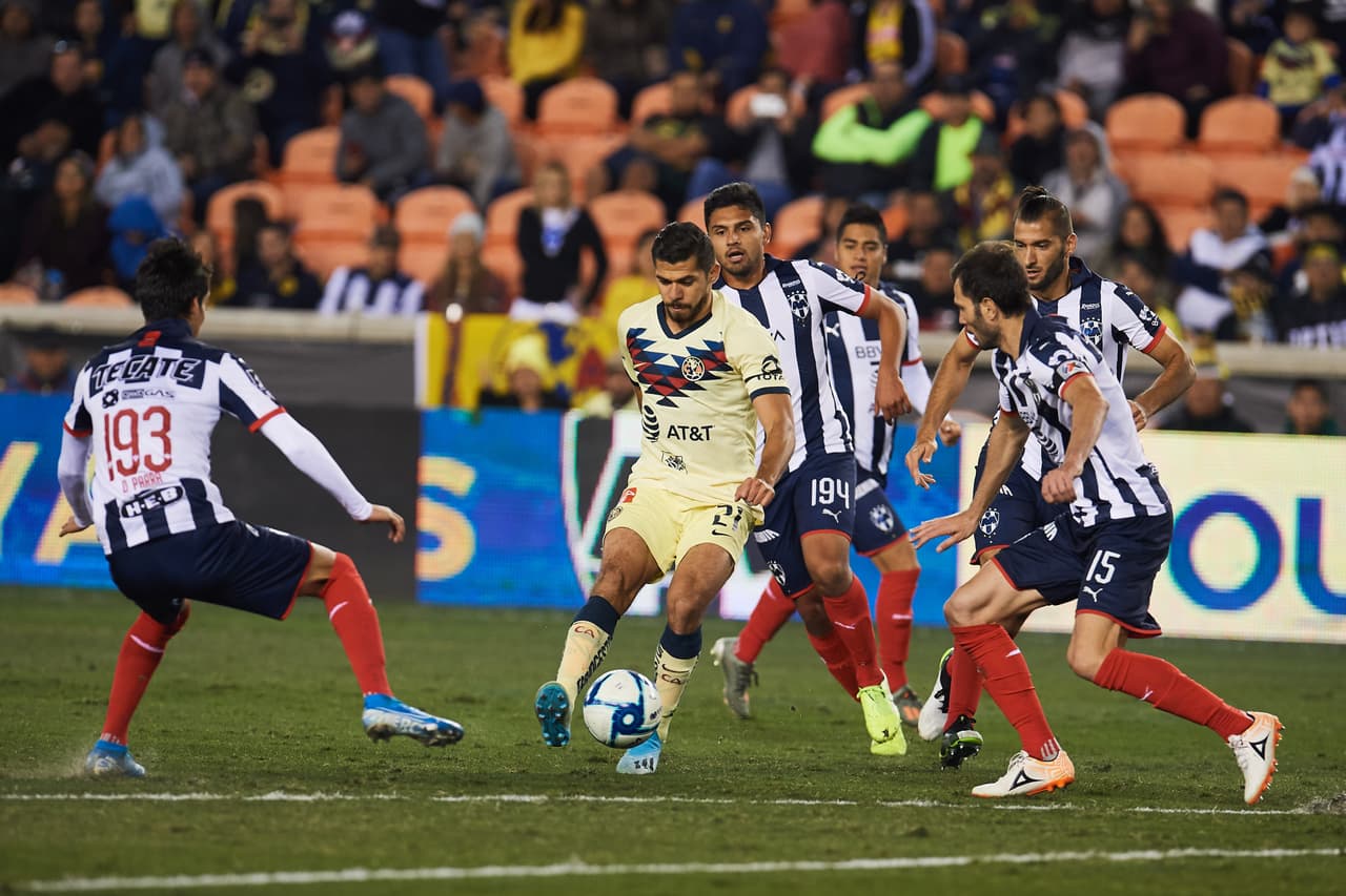 Por último, en el caso de Monterrey, tan solo Rodolfo Pizarro (10 mde), Maximiliano meza (10 mde), Vincent Janssen (8 mde) y Marcelo Barovero (1,50 mde) alcanzan un valor total de 29.5 mde, quedando por encima de Rayos y Monarcas.