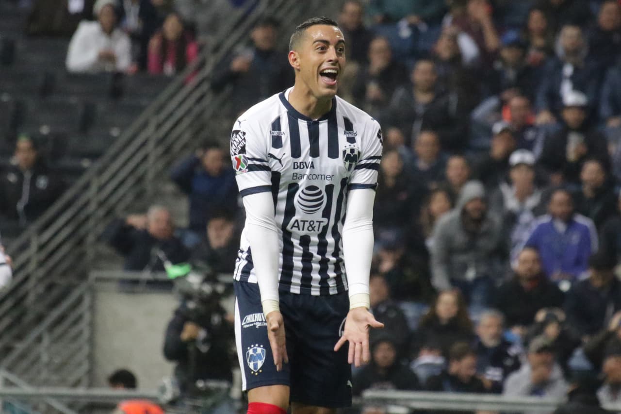 Y en la más clara del segundo tiempo, Rogelio Funes Mori, en una media vuelta espectacular dentro del área, falló su disparo por centímetros, y así se lamento, esto a los 82 minutos.