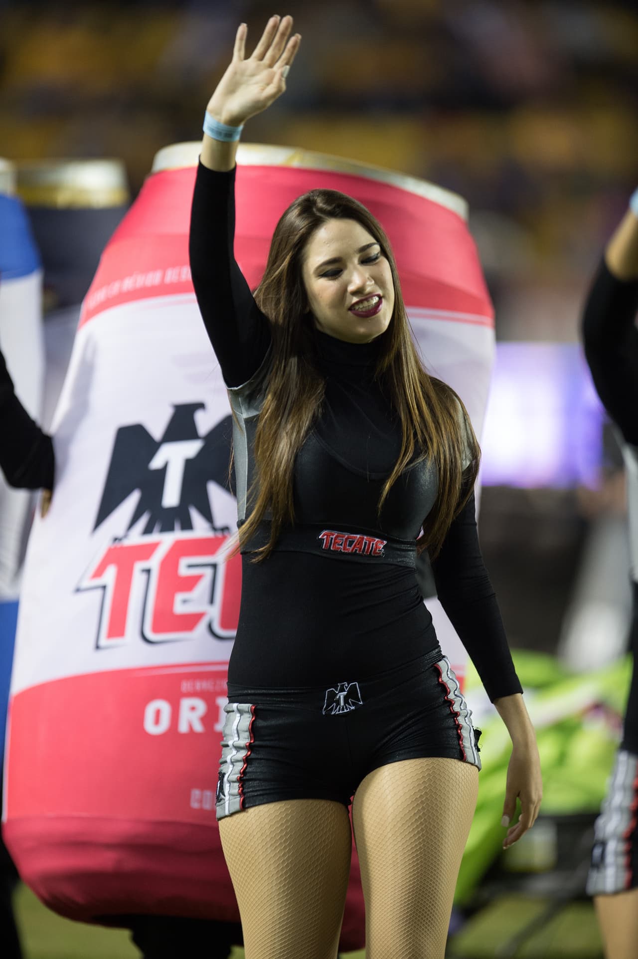 La bellas porristas en la ida de cuartos