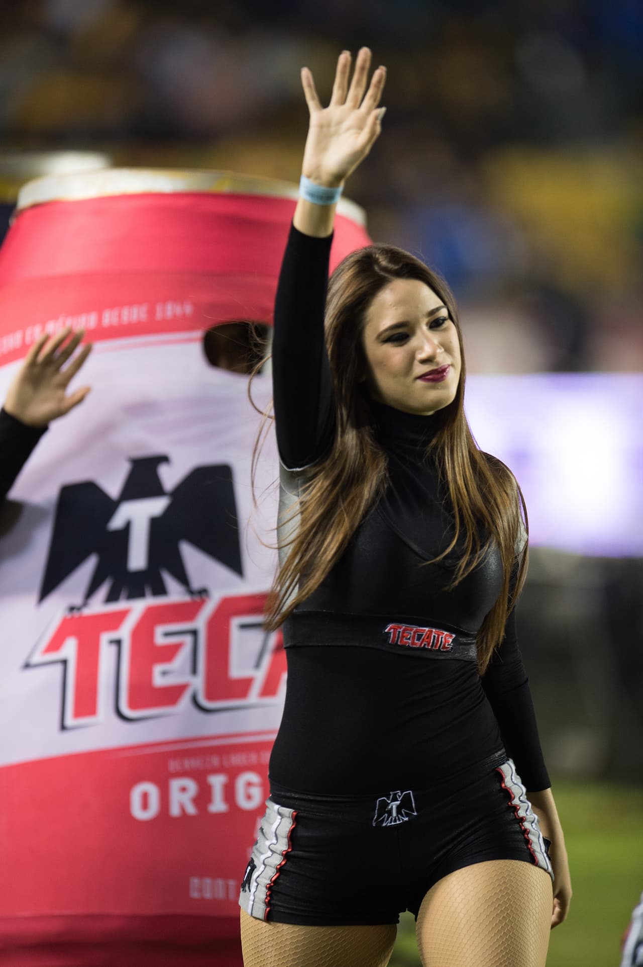 La bellas porristas en la ida de cuartos