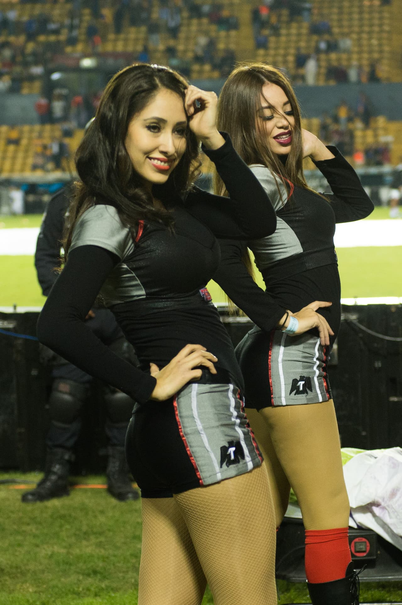 La bellas porristas en la ida de cuartos