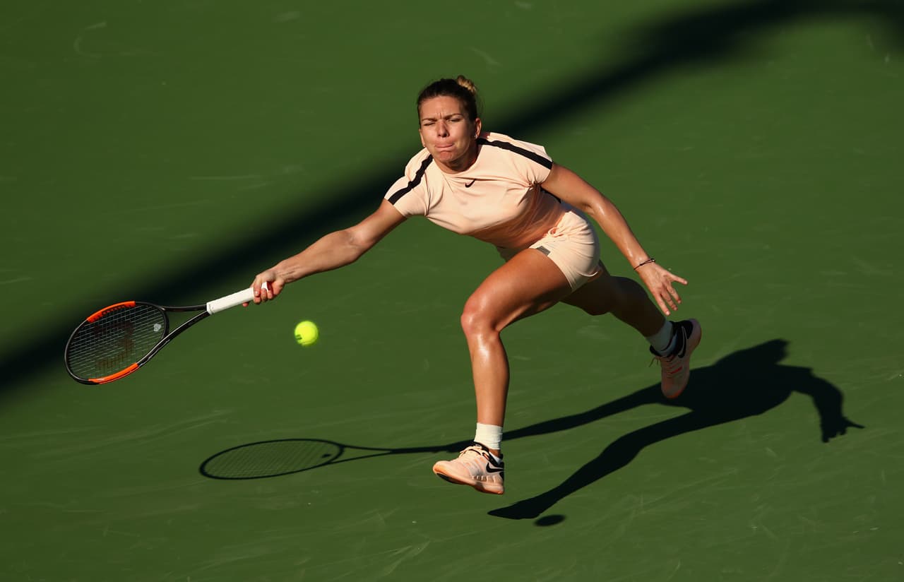 La número uno mundial, la rumana Simona Halep, certificó su pase a tercera ronda del Miami Open.