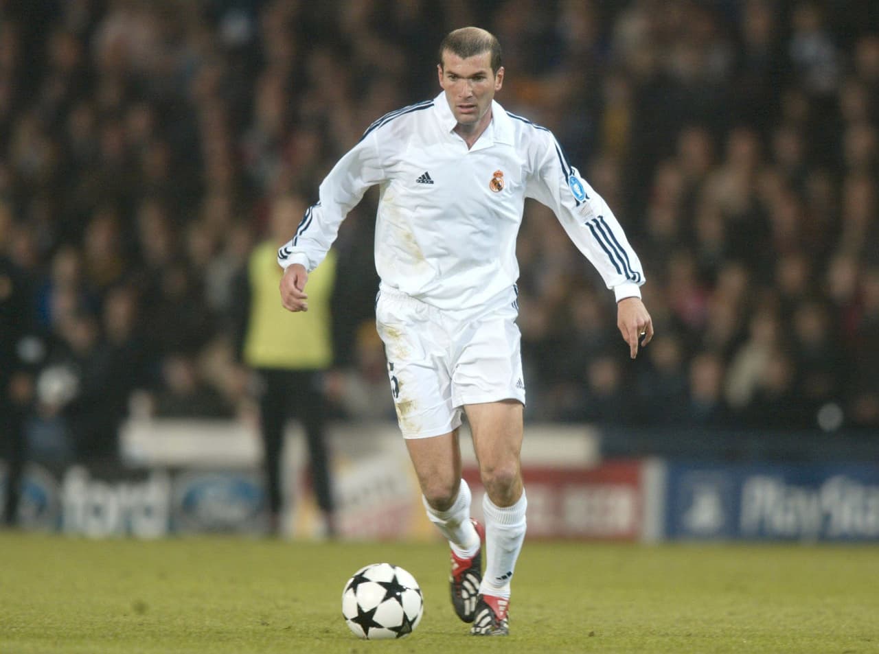 Real Madrid C.F. (Adidas / España) - Final UEFA Champions League 2001/2002