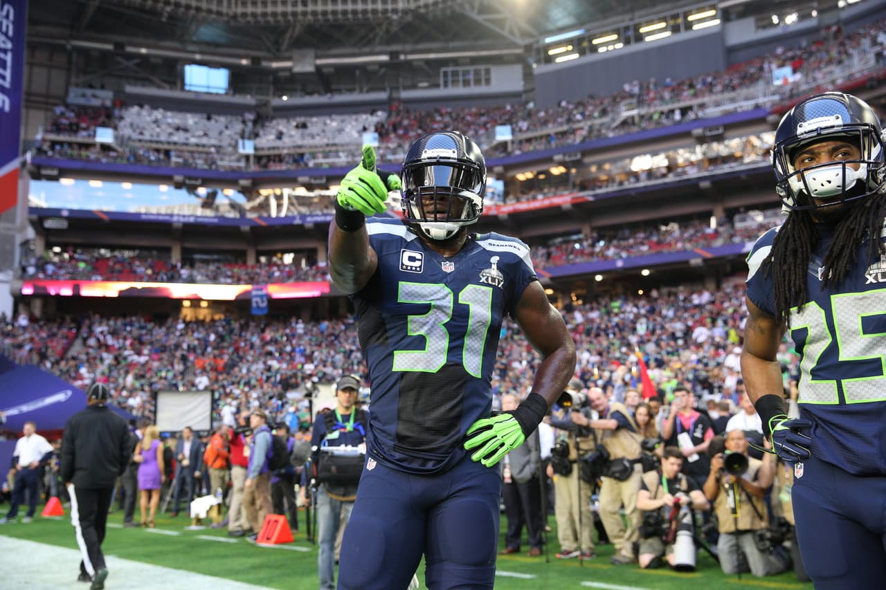 #3 Kam Chancellor, S, Seattle Seahawks: El caso podría ser que Chancellor merece un mejor lugar en esta lista, basada en su presencia amenazadora siendo el ancla de la defensiva de los ‘Hawks’ (AP-NFL).