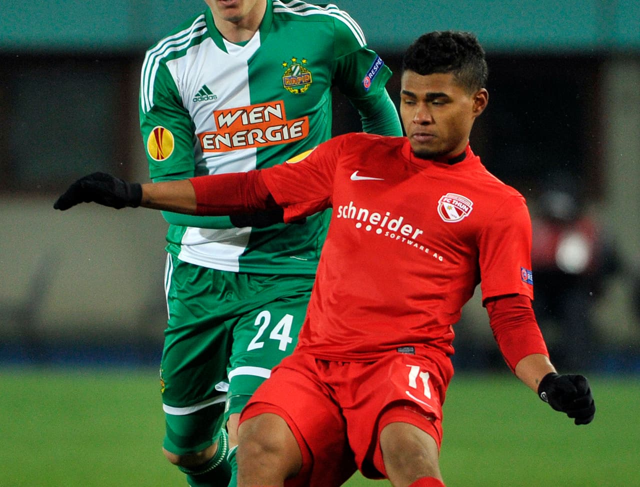 En medio de sus pasos con este equipo, jugó a préstamo en el F.C. Thun con el que marcó 10 goles en 32 partidos disputados.