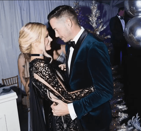 Actualmente se encuentra en una relación con Carter Reum.