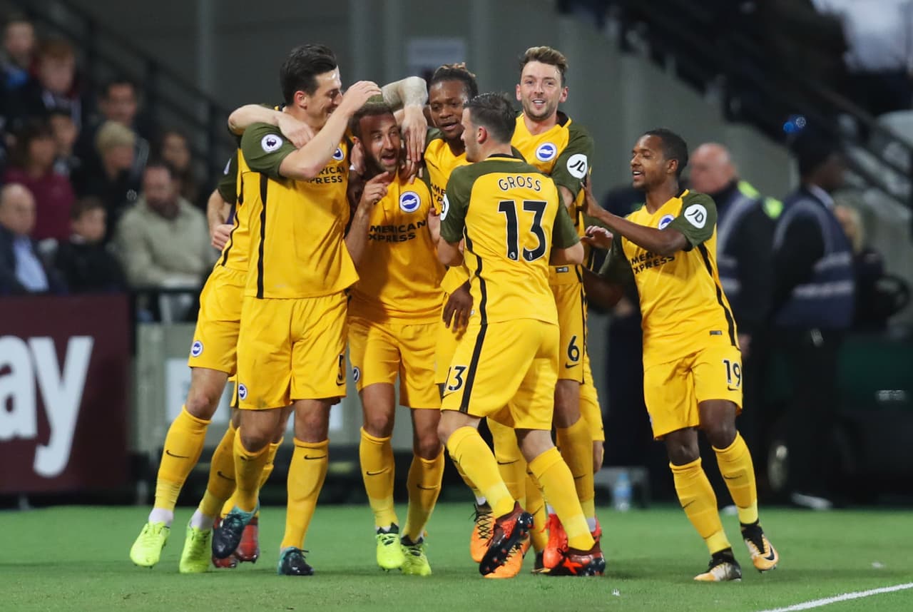Glenn Murray, con un doblete, y José Izquierdo fueron quienes marcaron los goles del Brighton & Hove Albion, que lograron su tercer triunfo en la Premier League y el primero de visitante.