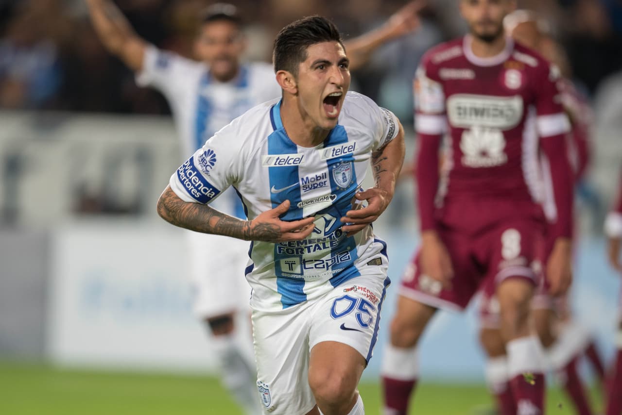 En el 29 los mexicanos sí pusieron en el marcador su dominio con un gol de Víctor Guzmán en un remate de zurda en un tiro de esquina.