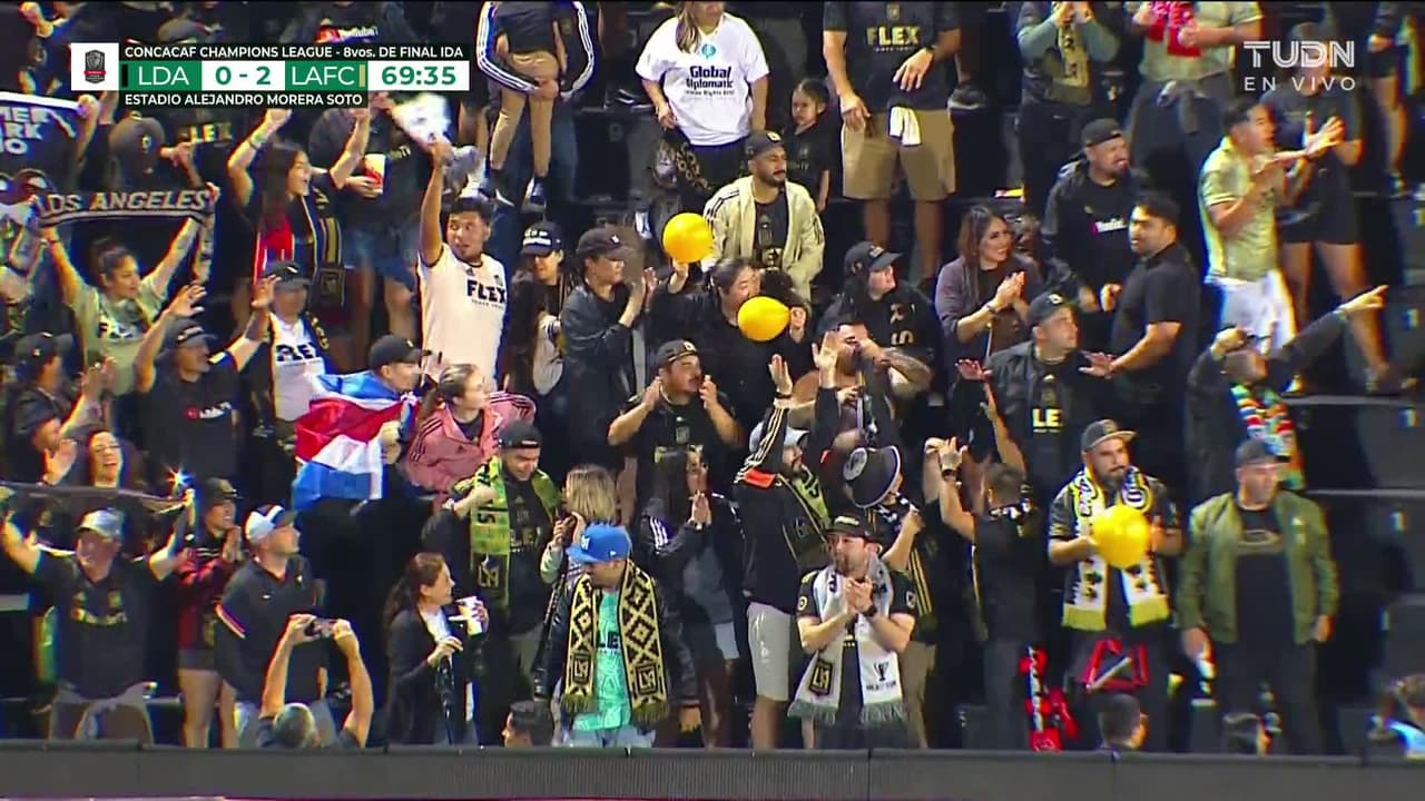 ¡GOL!  anota para LAFC. Dénis Bouanga