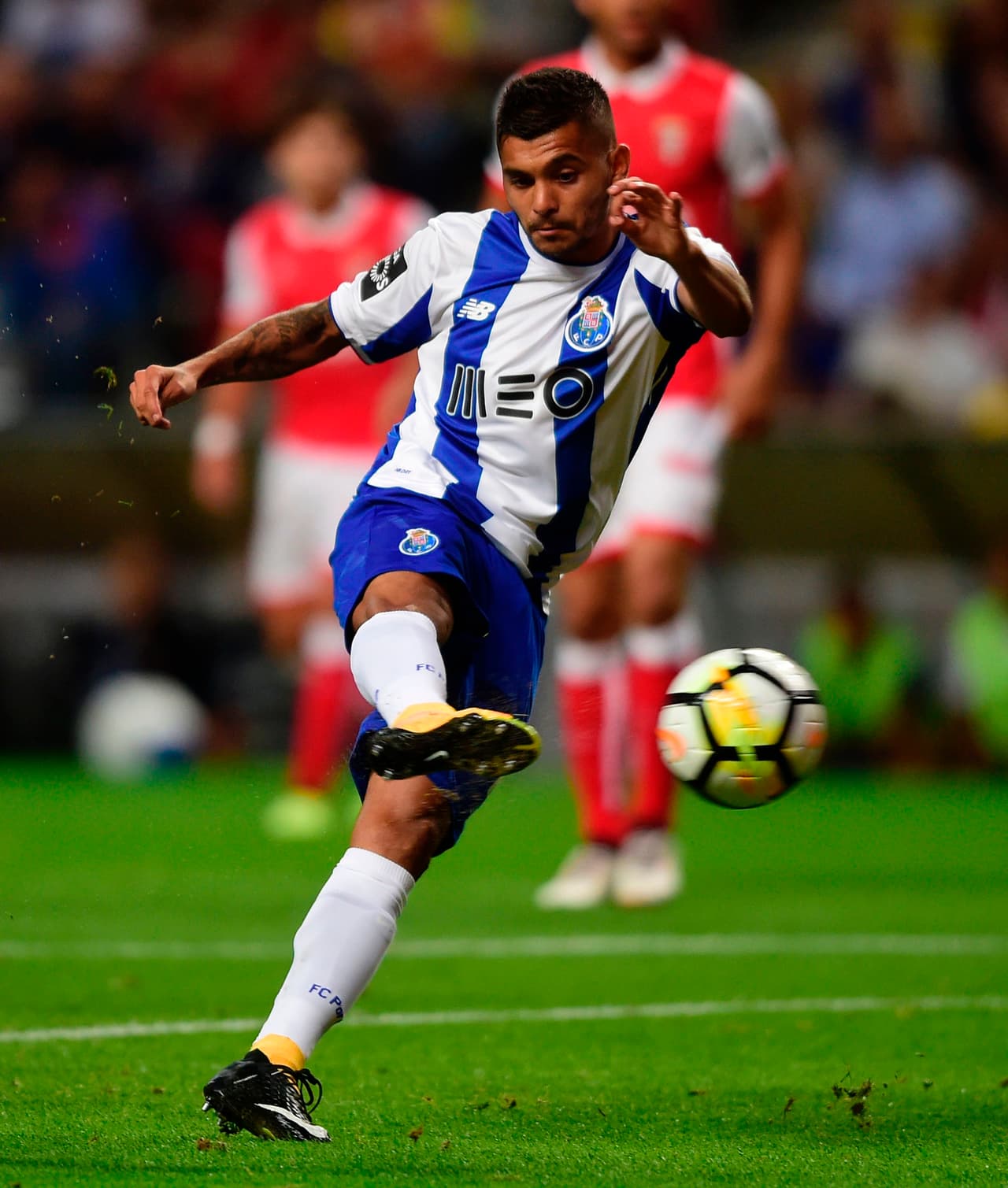 (Liga NOS) Sporting Vs. F.C. Porto / Domingo 1º de octubre - 2:15 p.m.ET/1:15 p.m.CT/11:15 a.m.PT: partido por el liderato de la liga portuguesa. Tras el triunfo en Champions, el equipo de Jesús Corona, Miguel Layún, Héctor Herrera y Diego Reyes quiere seguir en el primer lugar y sacarle mayor diferencia a su rival de turno.