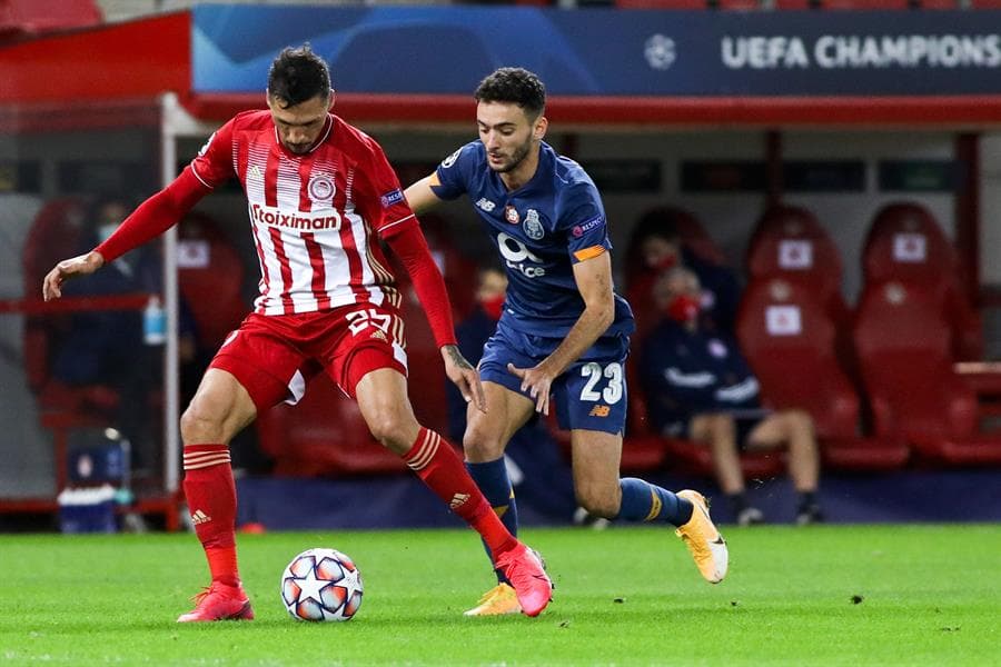 El Porto sella su victoria ante el Olympiacos con dos goles y gana su boleto a la siguiente fase. Los tantos corrieron a cargo de Otavio al minuto 10, seguido de Mateus Uribe al 77 en la última jornada de la UEFA Champions League.