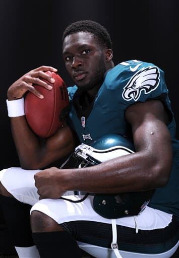 Mira las imágenes dentro y fuera del campo del nigeriano WR, selección de los Eagles, Nelson Agholor (AP-NFL).