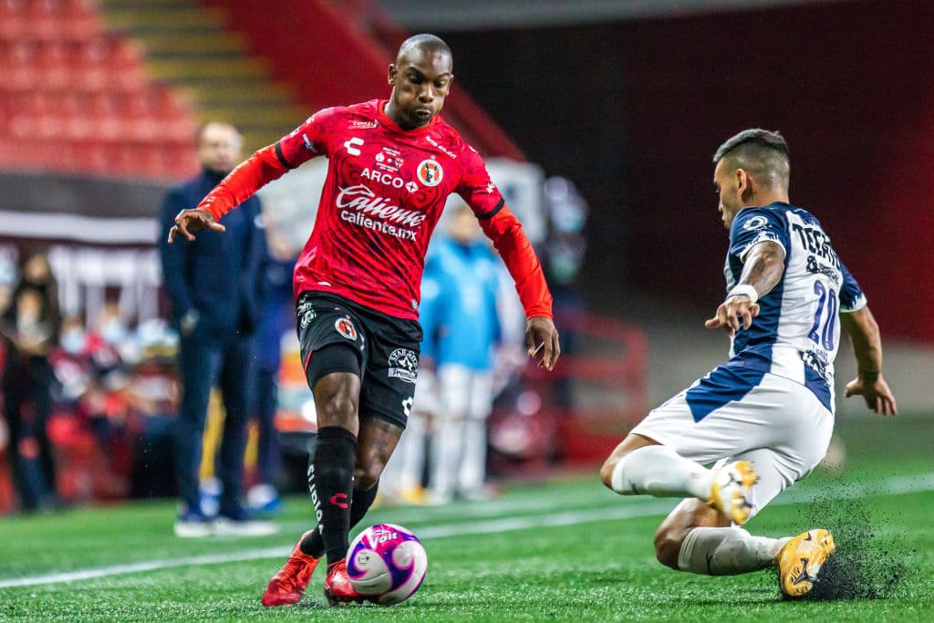Con un solitario gol de Nicolás Sánchez, los Rayados vencen 0-1 al Tijuana toman una cómoda ventaja en la final de la Copa MX.