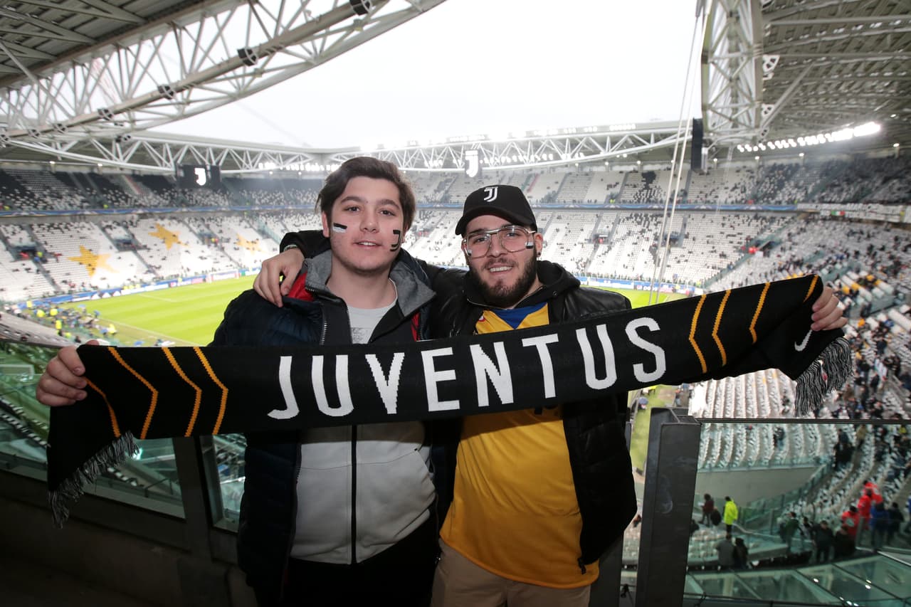 La afición local, sin duda, fue la más ruidosa en toda la previa del partido entre la Juventus y Real Madrid por los cuartos de final de la Champions League. Un marco impresionante para un partido de tal calibre entre dos de los mejores equipos del mundo, además últimos finalistas del torneo.