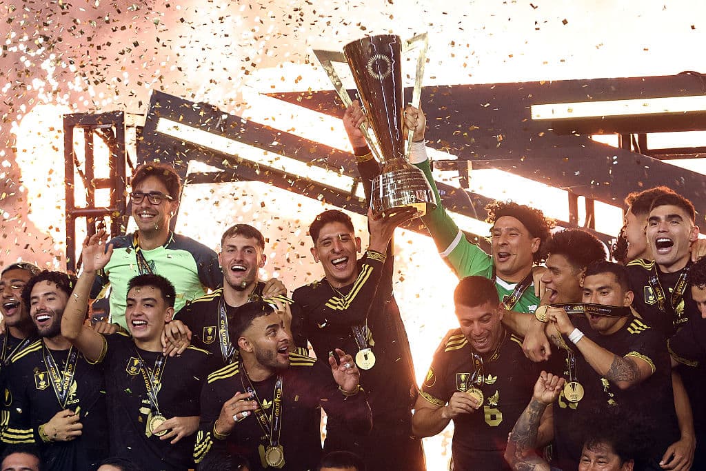 ¿Quién es el jugador más valioso entre México y Colombia?