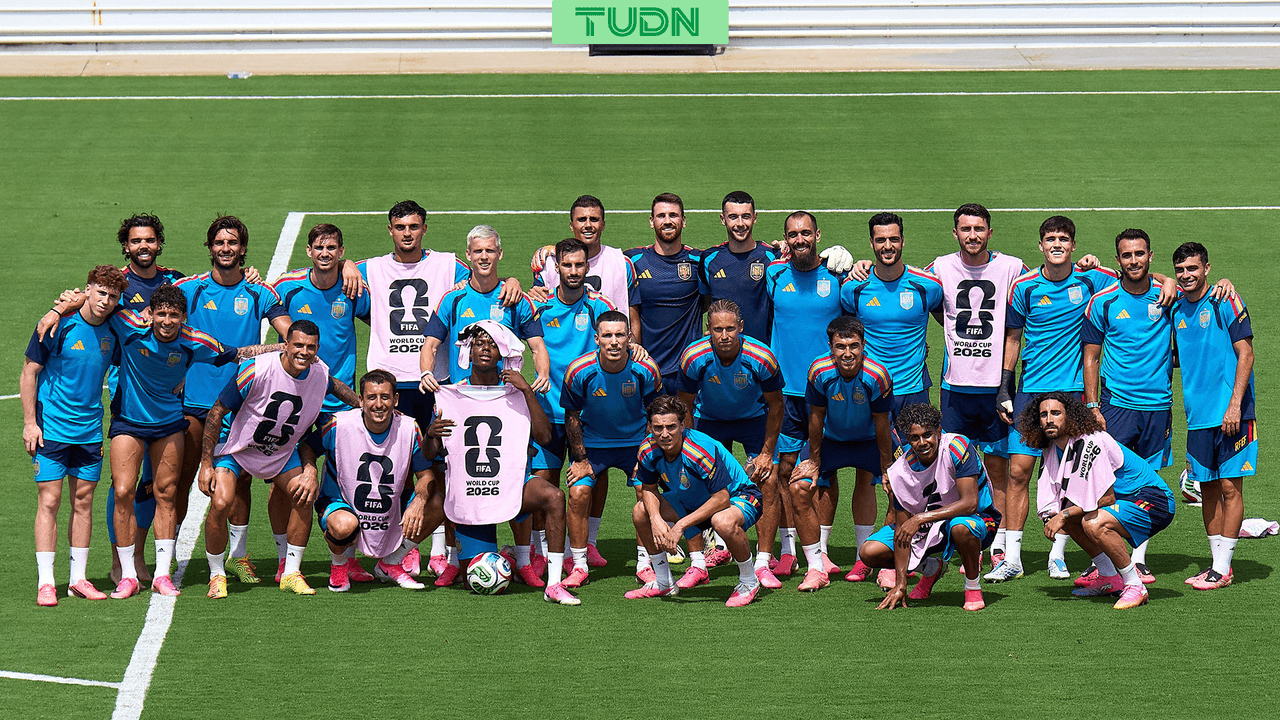 La inesperada respuesta de España sobre su estancia en México antes de su debut