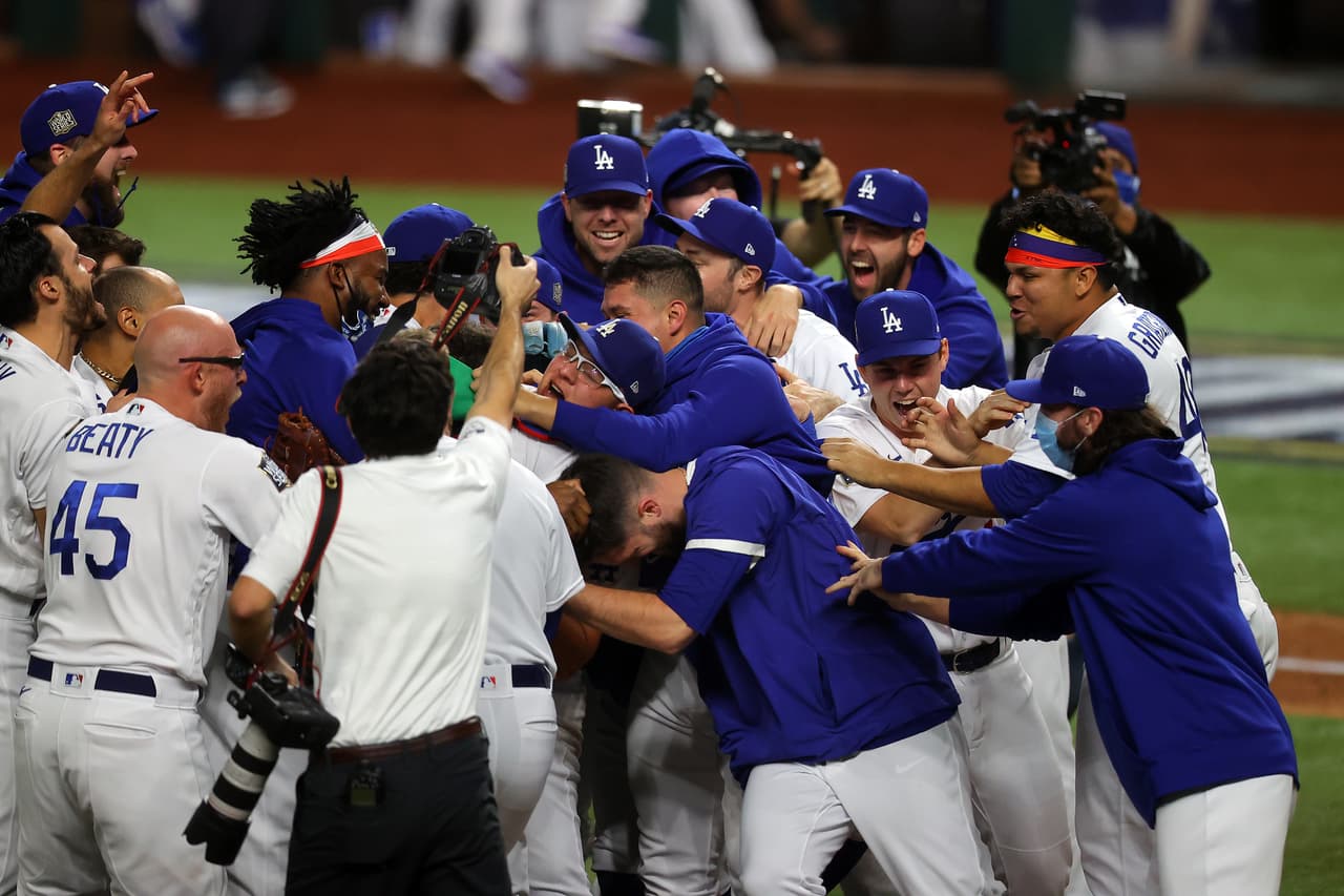 La última vez que los Dodgers ganaron la 
<b>Serie Mundial</b> fue 
<b>en 1988</b>, cuando vencieron en cinco juegos a los Oakland Athletics.