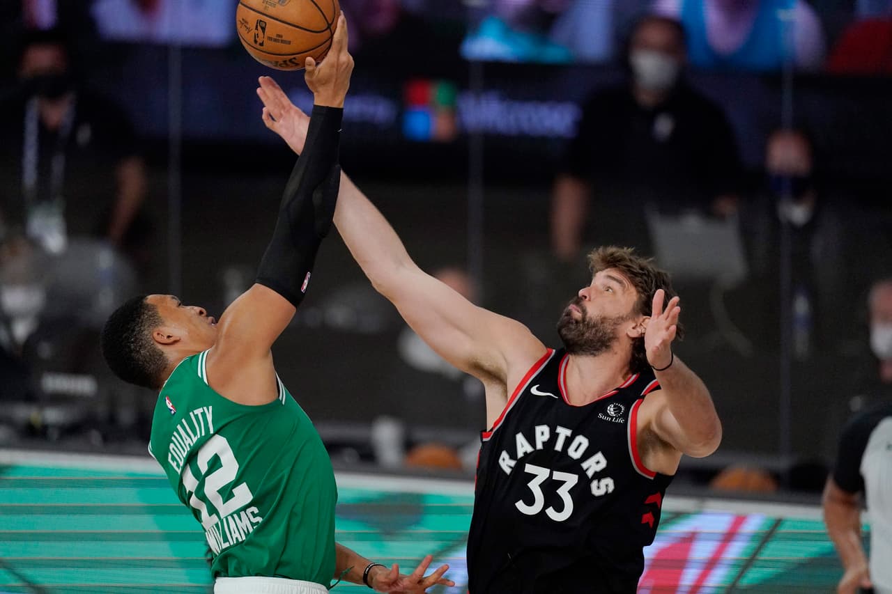 Los Toronto Raptors pegan por primera vez y se imponen a los Celtics 104-103.