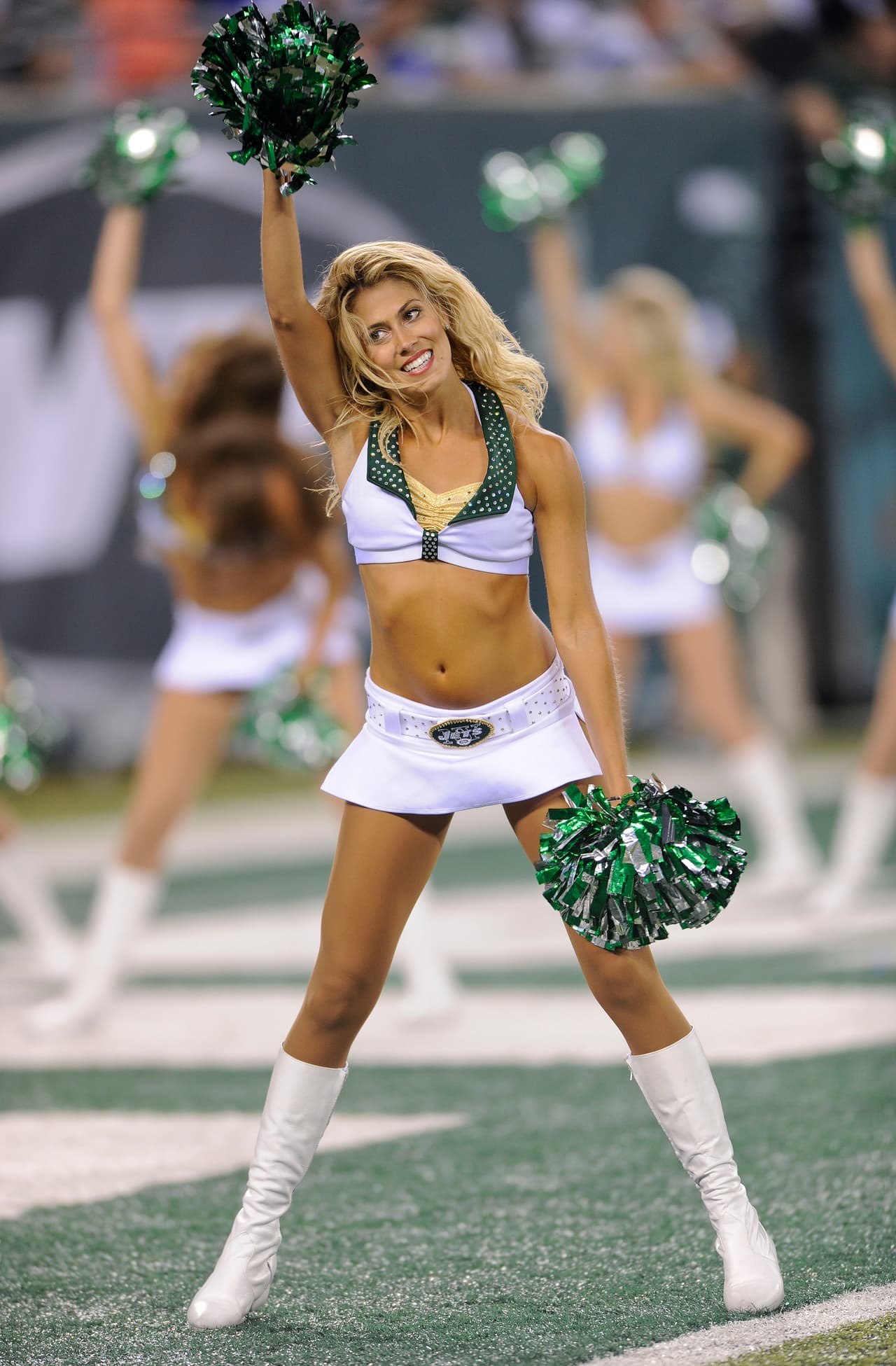 Linda integrante del Flight Crew para deleitarte la pupila. ¡Checa lo mejor de ella!