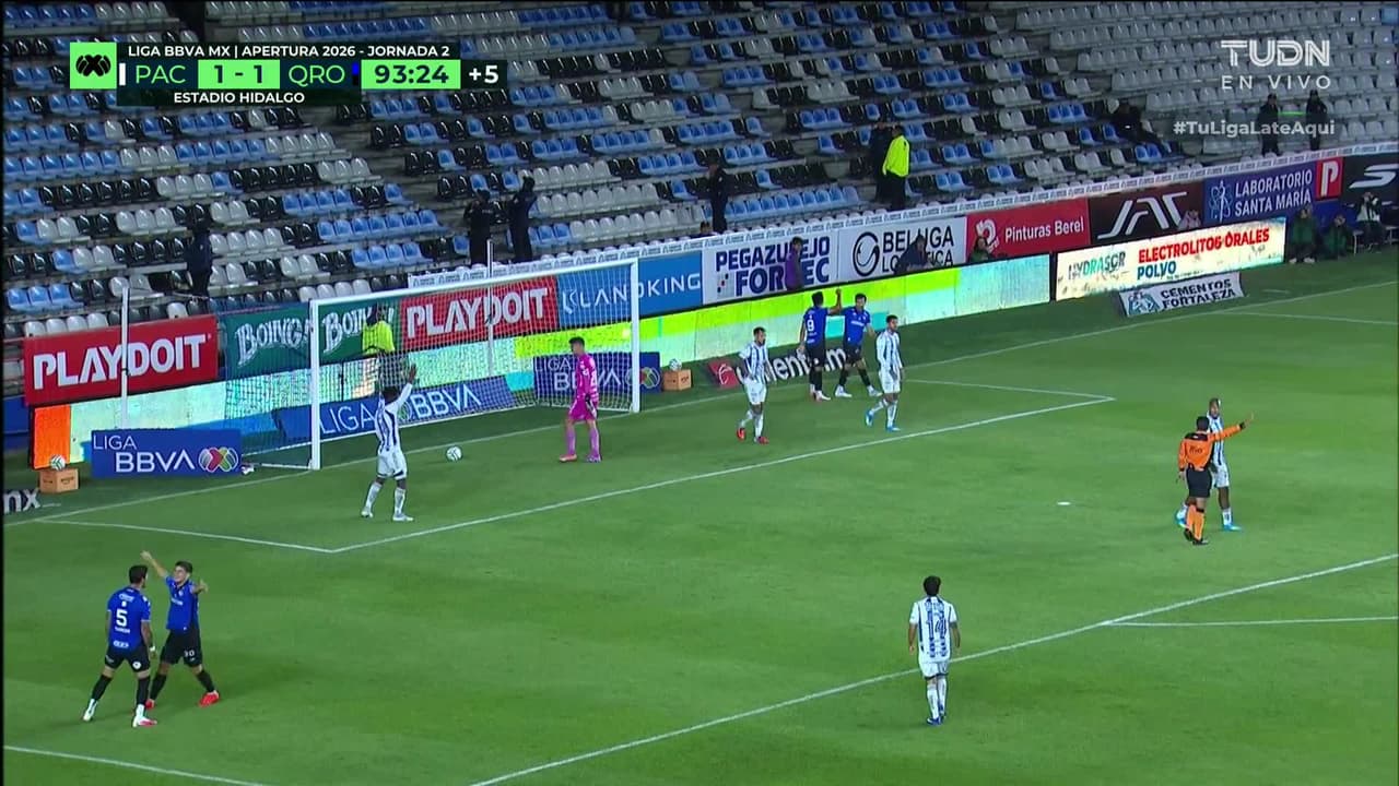 ¡GOL!  anota para Querétaro. Alí Ávila