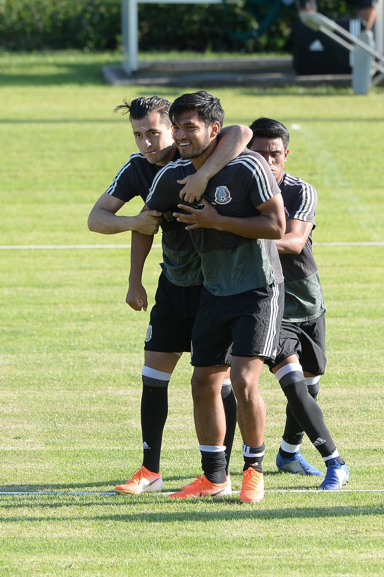 La Selección Mexicana Sub-23 tuvo un entrenamiento con buen ánimo con miras a su duelo contra Irlanda en el Torneo Esperanzas de Toulon, pues un triunfo lo acercará a la siguiente fase.