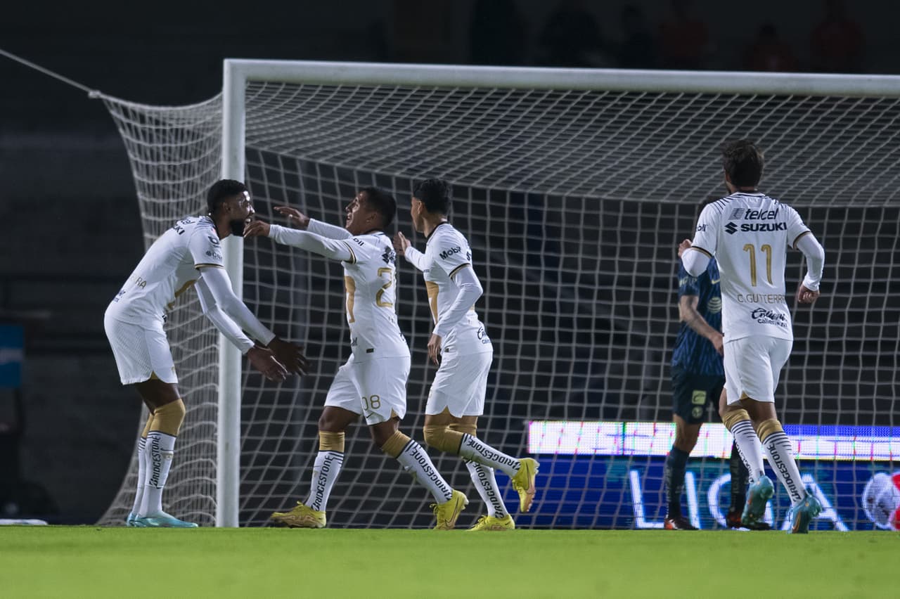 Pumas derrotó 2-0 al América en el Estadio Olímpico Universitario con goles de Gustavo del Prete y Gael Rodríguez. Los universitarios concluyeron su participación en la Copa por México.