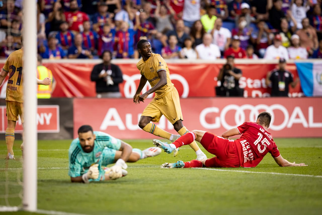 Barcelona se cansó de fallar pero terminó derrotando 0-2 al NY Red Bull en el cierre de su gira por Estados Unidos.