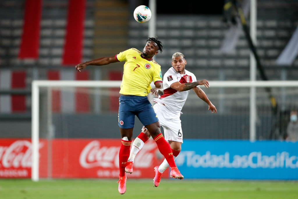 Yerry Mina, Mateus Uribe y Luis Díaz se encargan de golear a Perú 0-3 en la eliminatorias rumbo a Qatar 2020.