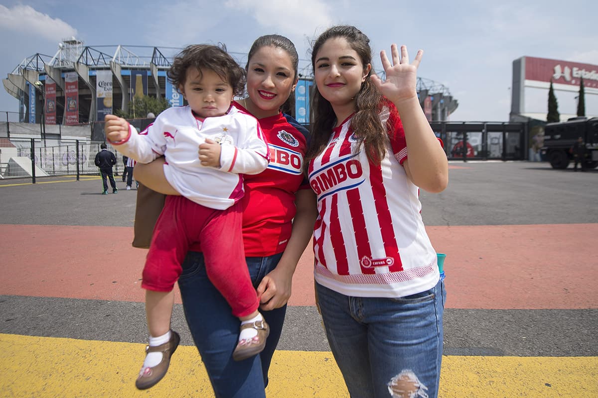 Foto de accion del partido America vs Guadalajara correspondiente a la jornada 11 del torneo Apertura 2018 de la Liga BBVA Bancomer realizado en el estadio Azteca. Action photo of the America vs Guadalajara game corresponding to day 11 of the 2018 Apertura tournament of the BBVA Bancomer League held at the Azteca stadium. EN LA FOTO: