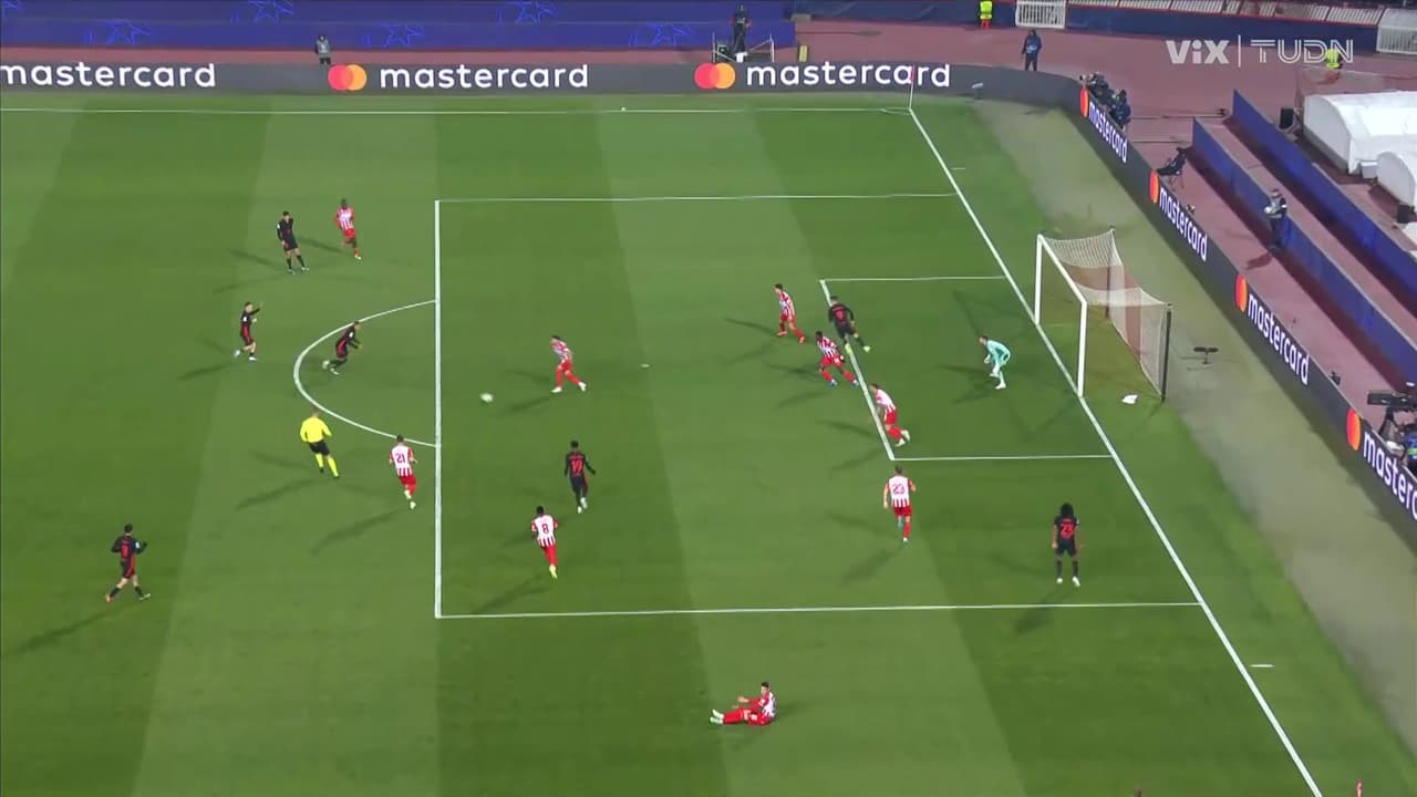 ¡Otra asistencia de Koundé! ¡Otro gol de Raphinha en Champions! 