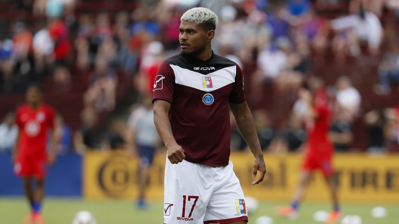 Josef Martínez, fuera de la convocatoria de Venezuela